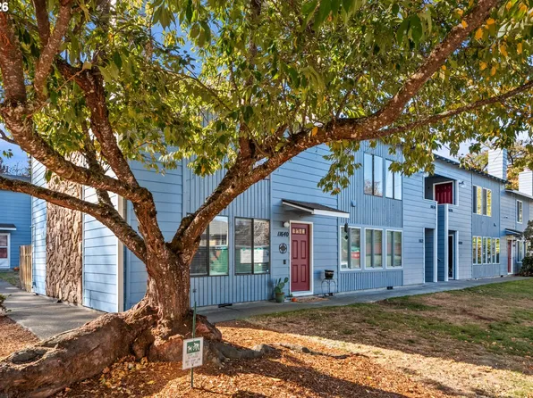 11640 SW Iron Horse Ln, Beaverton, OR 97008