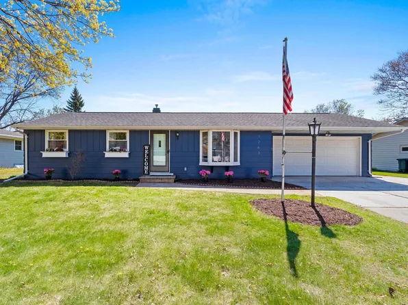 1263 Morris Ave, Green Bay, WI 54304