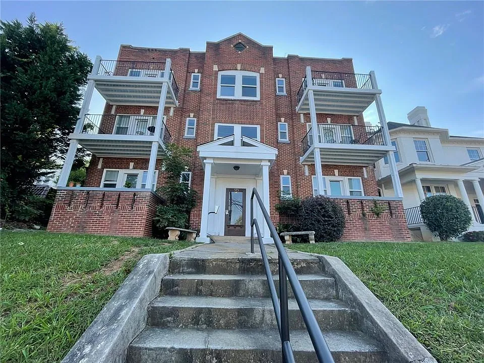 373 Moreland Ave NE #308