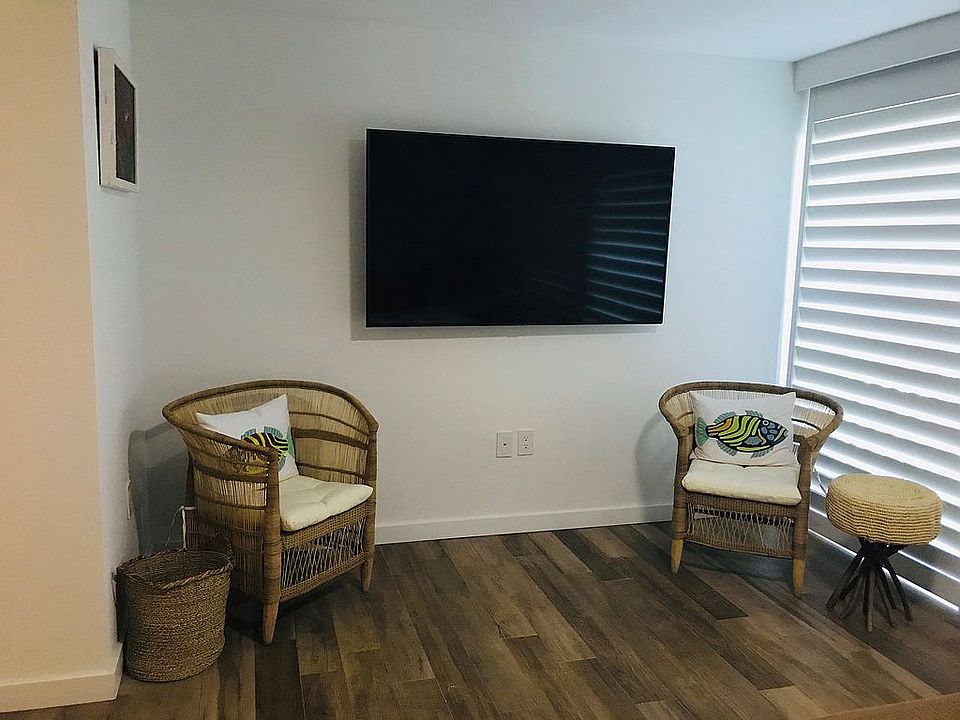 2nd image of 96000 Overseas Hwy APT R9