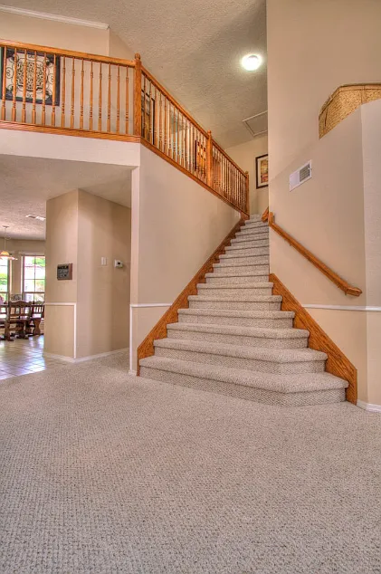 3 bed, 2392 sqft, $2,600 — Photo 3