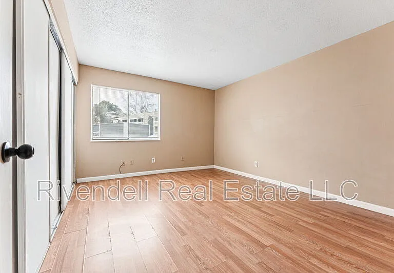 18094 E Ohio Ave #103 — Photo 5
