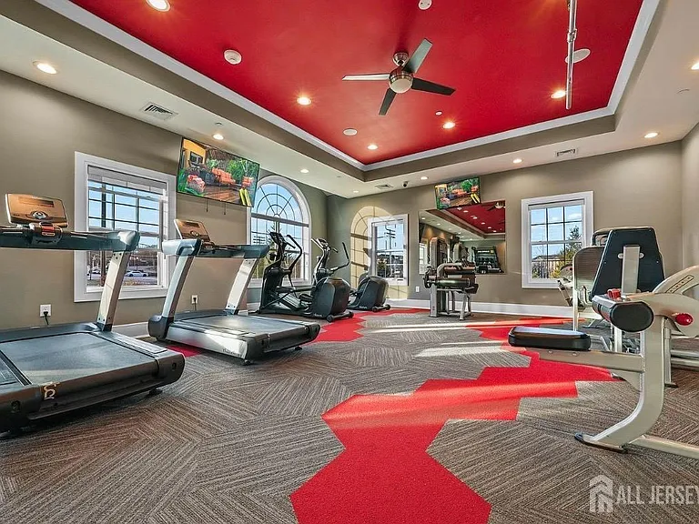 1025 Vanderbergh Blvd — Photo 22