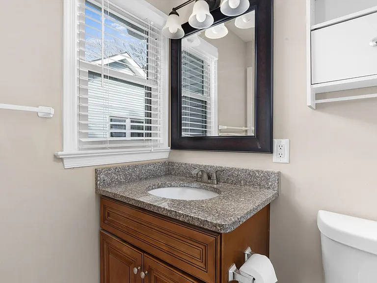 527 Pine Tops Ct — Photo 13