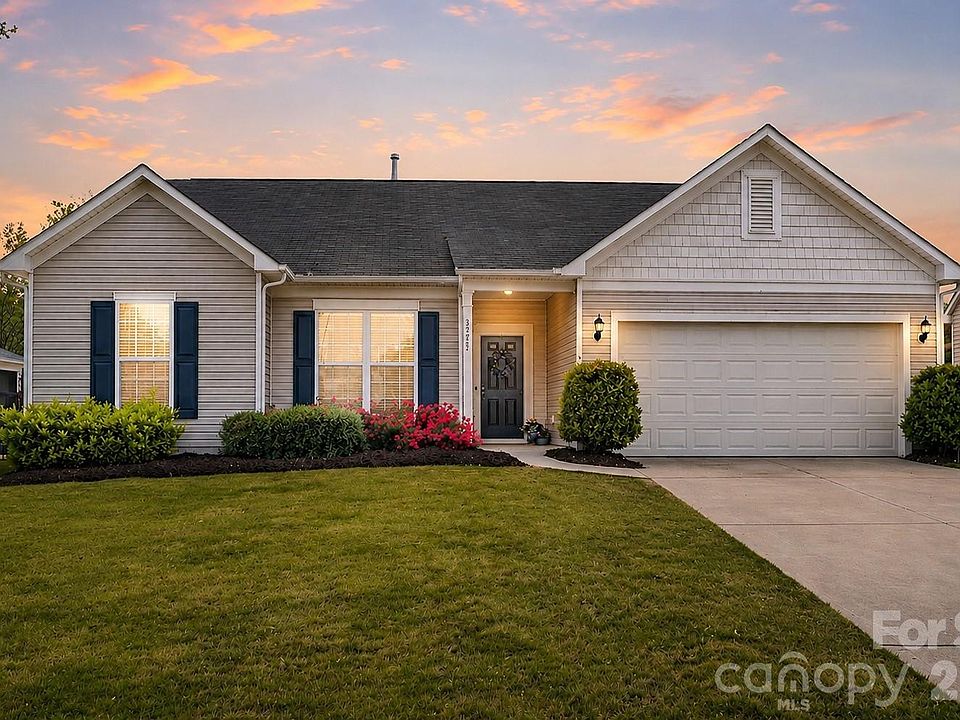 1st image of 3995 Kestrel Ln