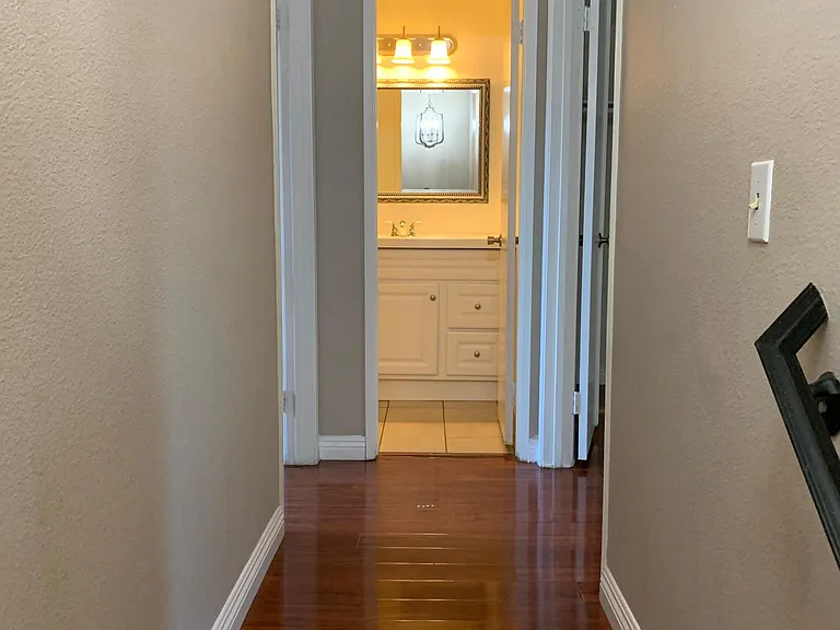 Upstair Aisle