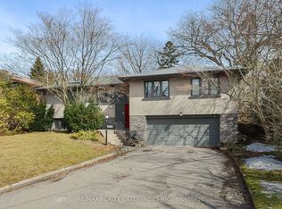1439 Larchview Trl, Mississauga, ON L5E 3C2