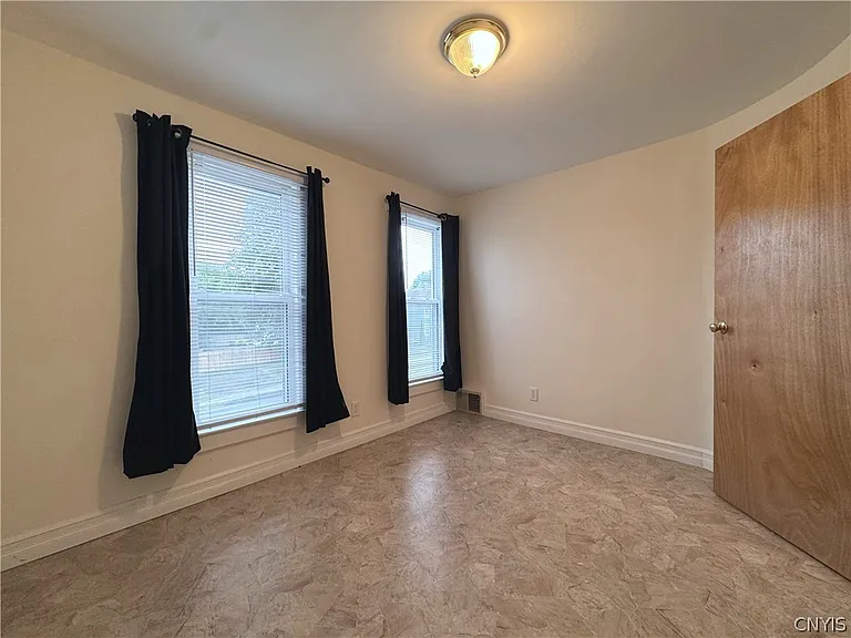 843 Davidson St #2F — Photo 13