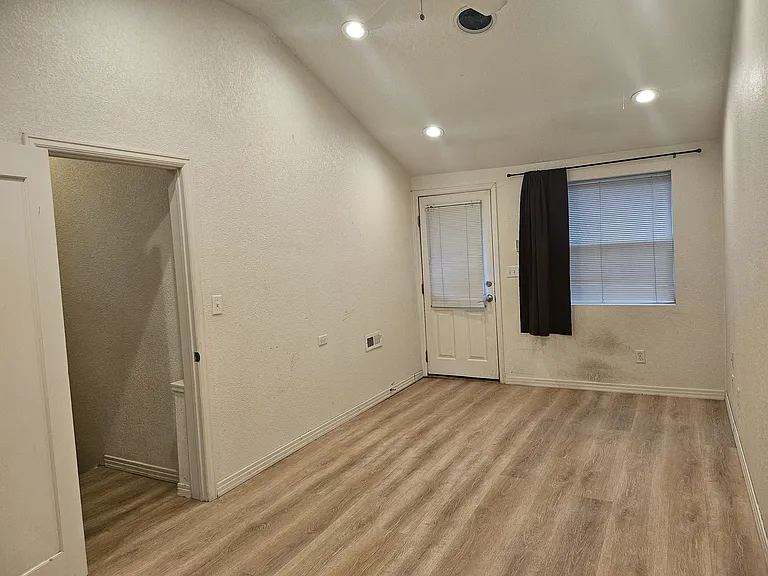 2215 Ford St #NA — Photo 10