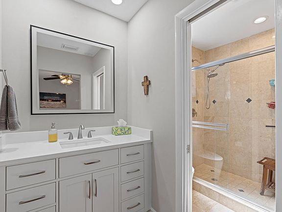 5th image of 200 SW 5th Street