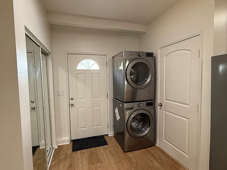 Laundry In-Unit LG Washer, Dryer