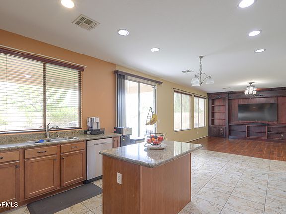 3rd image of 41842 W CARLISLE Lane