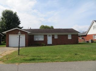 110 Fitzpatrick St, South Pt, OH 45680