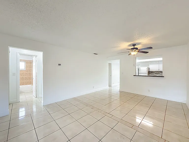 7504 NW 44th Ct #W — Photo 25