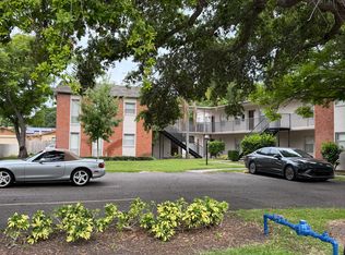 159 NE Monroe Cir N APT 10, Saint Petersburg, FL 33702