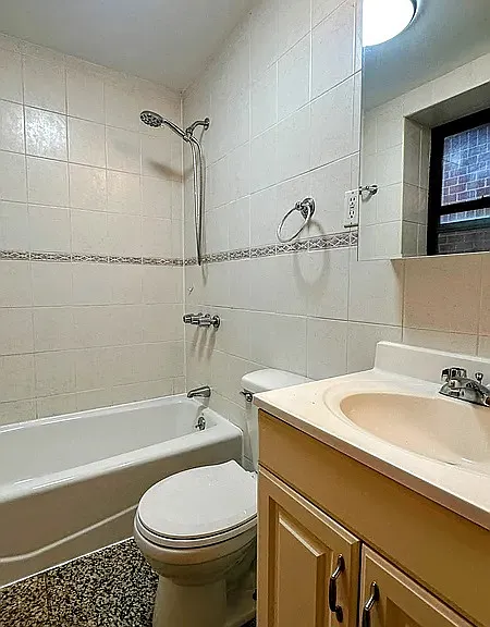 415 E 75th St #4 — Photo 7