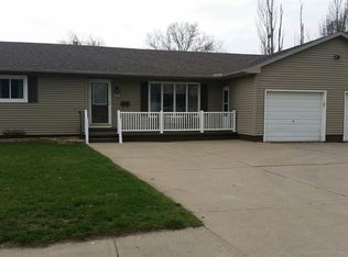 402 1st St, Sergeant Bluff, IA 51054