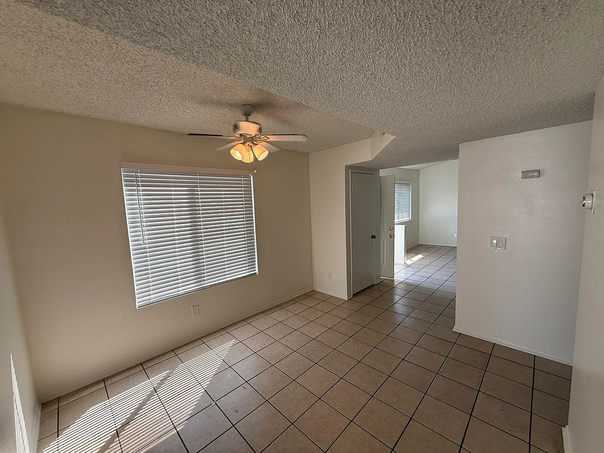 Building Photo - 309 N San Dimas Canyon Rd