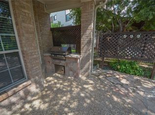 4109 Parkview Ct, Bedford, TX 76021