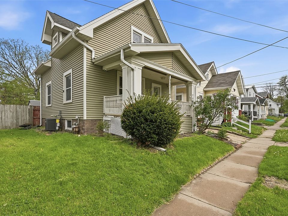 1st image of 708 16th St SE