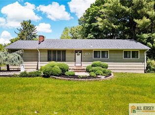 448 Schoolhouse Rd, Monroe Township, NJ 08831