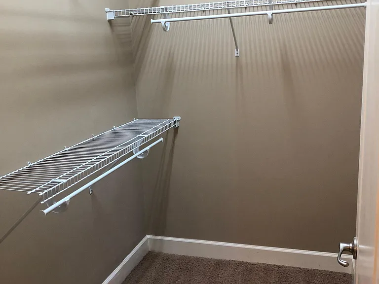 220 Edgewater Dr — Photo 20