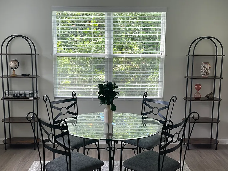2828 Campanella Dr — Photo 18