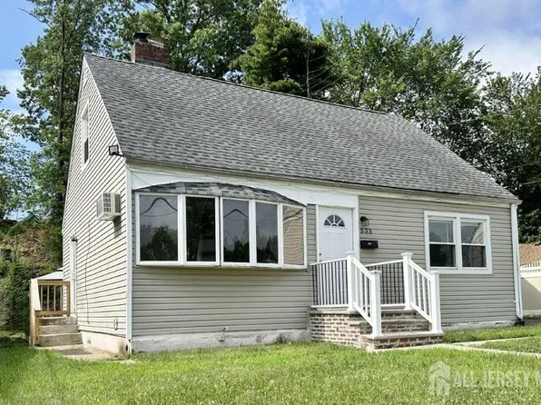 533 S Park Dr, Perth Amboy, NJ 08861