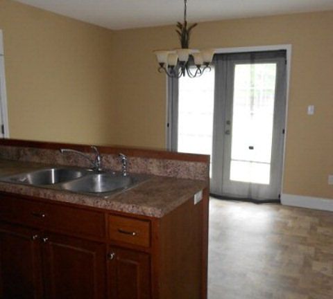 4th image of 135 Aubry Ct