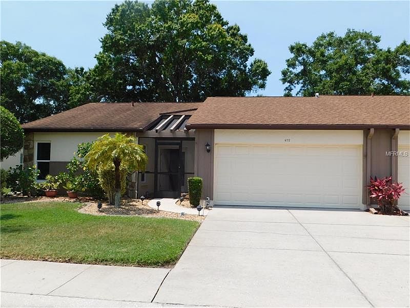 1st image of 672 Linden Dr #672