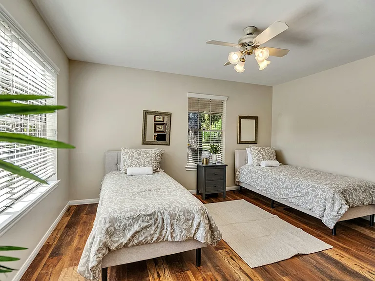 8402 Matthews Ln #1 — Photo 81