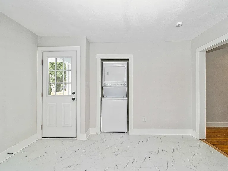 2610 Munson St #2 — Photo 6