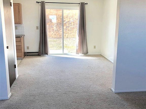 4th image of 20 Crimson Ln