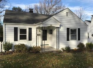 19 Silver Ln, Saint Louis, MO 63122