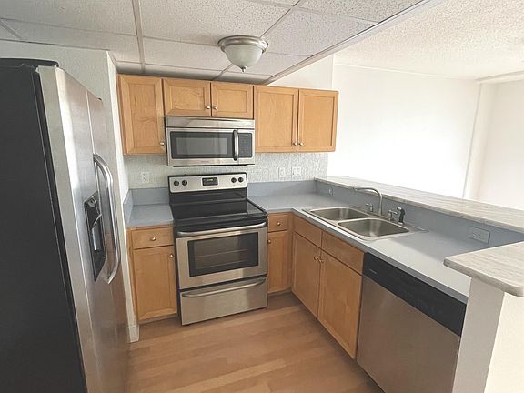 2nd image of 151 E Washington St Unit 307