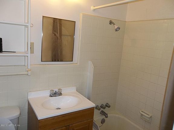 3rd image of 6128 Catoma St