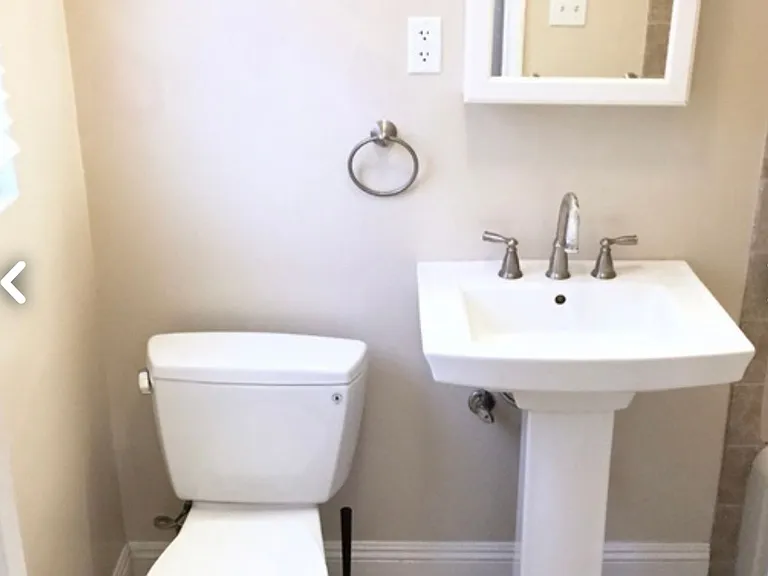 1811 Wilcox Ave — Photo 3