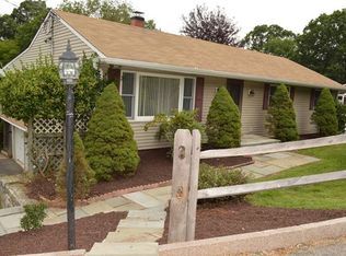 46 Lakeview Rd, Carmel, NY 10512