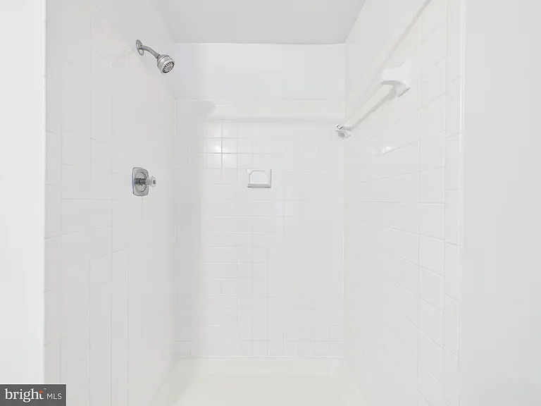 5971 Clerkenwell Ct — Photo 32