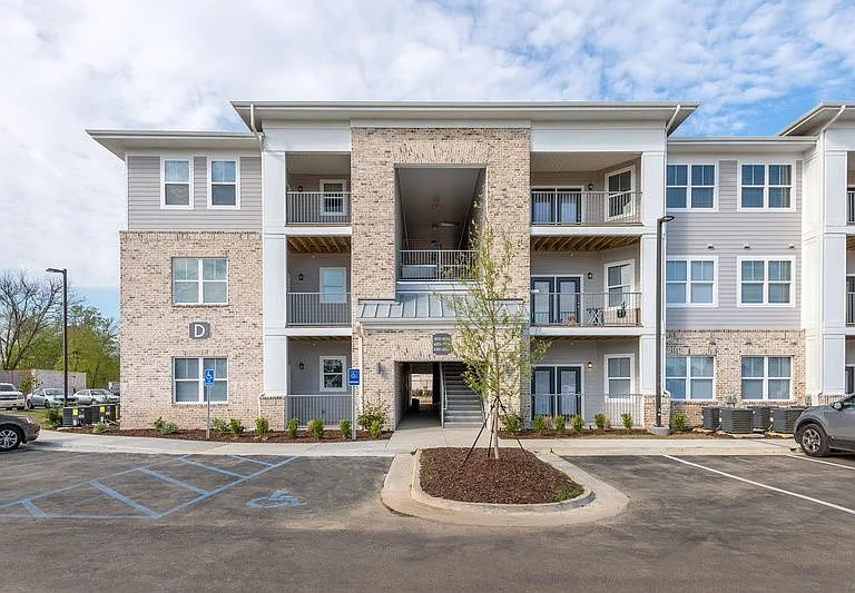 The Reserve at River Place — Photo 38