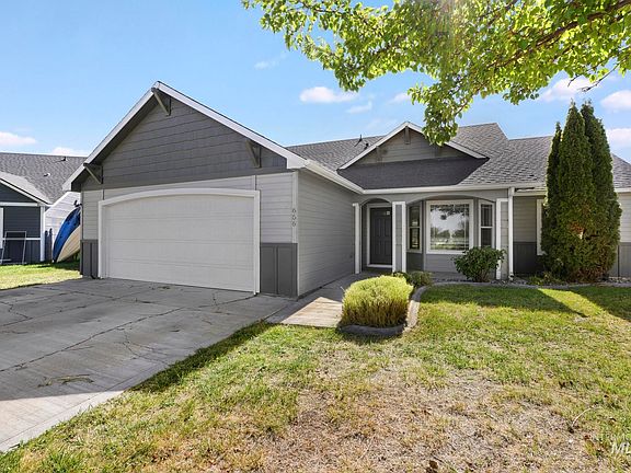 2nd image of 656 Braden Ct