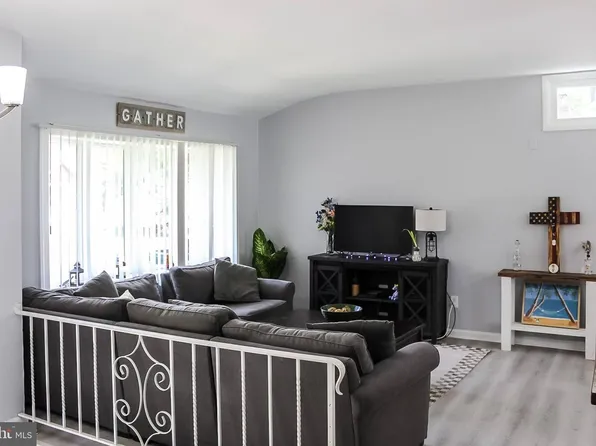 210 Montana Trl, Browns Mills, NJ 08015