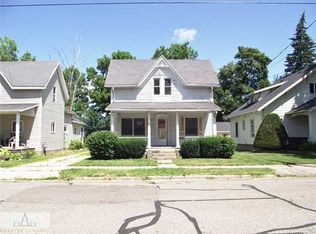 209 E Lovett St, Charlotte, MI