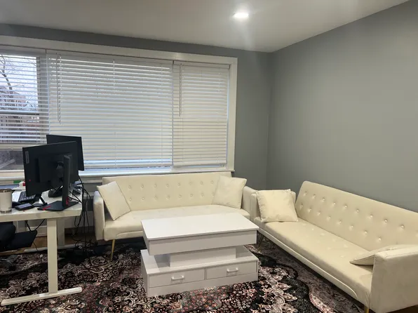 (undisclosed Address), Chicago, IL 60659