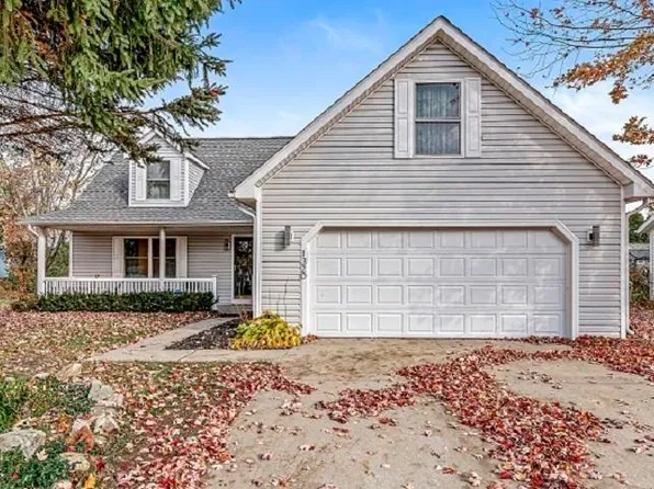 1320 Red Blossom Dr, Goshen, IN 46526