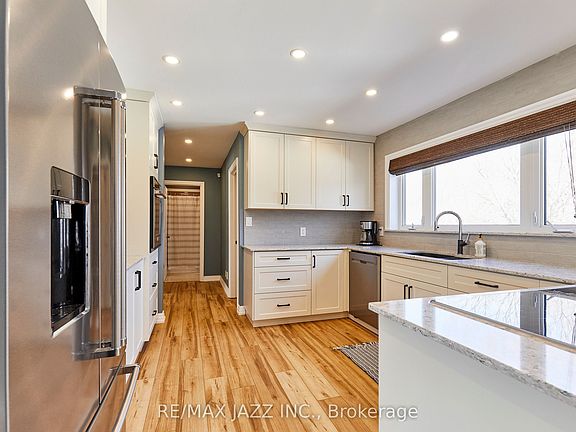 3rd image of 2125 Prestonvale Rd