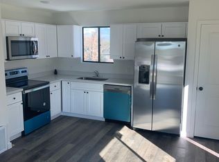 1135 E Chipman Rd, Phoenix, AZ 85040