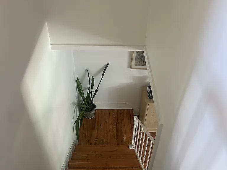 208 N Laurel Ave #2C — Photo 8