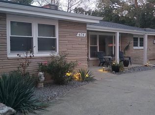 674 S Ridgeview Ln, Peoria, IL 61604