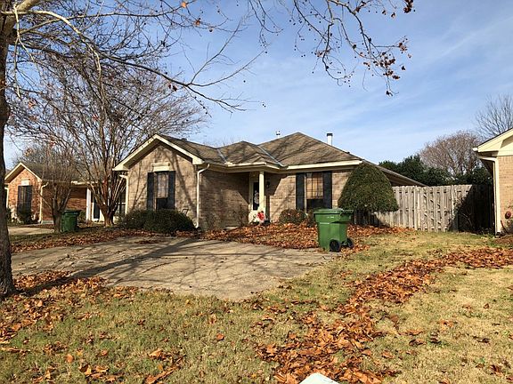 3rd image of 6049 Arbor Glen Dr
